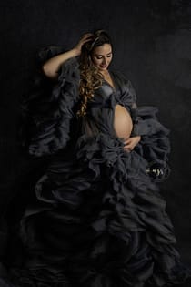 Shooting maternité femme enceinte 8 mois par Azemard Stéphanie, photographe spécialisée dans le Gard