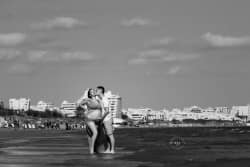 shooting couple maternité au grand travers à la Grande motte par Azemard Stéphanie meilleur photographe de Montpellier