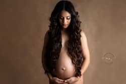 Séance Maternité Boudoir par Stéphanie Azémard, Photographe de Grossesse et Naissance à Montpellier