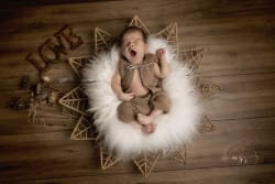 Maternité à la Clinique Clémentville Montpellier capturée par Azemard Stéphanie, photographe spécialisée en naissance et maternité