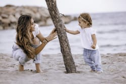 Shooting Mère-Fille à La Grande Motte par Stéphanie Azémard