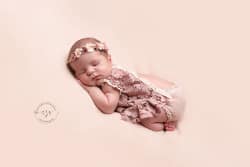 azemard-stephanie-profesionnel-en-photo-de-bébé-sur-Montpellier