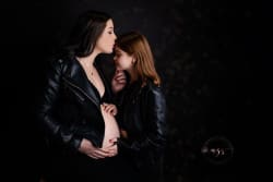 shooting-mère-fille-azemard-Stéphanie-photographe-professionnel-en-maternité-Montpellier-Nimes-Vergeze