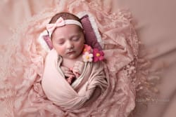 Photo-nouveau-né-Azemard-Stéphanie-Studio-Montpellier