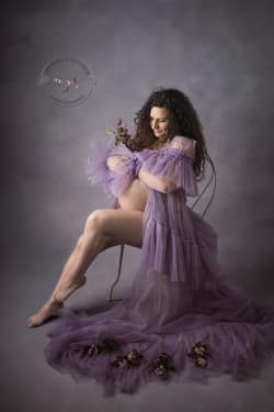 Photo de grossesse avec robe katharina tulle réalisé par Azemard Stéphanie photographe