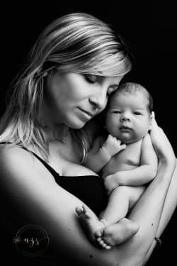 Sage femme Montpellier Azemard Stéphanie photographe spécialisé de maternité